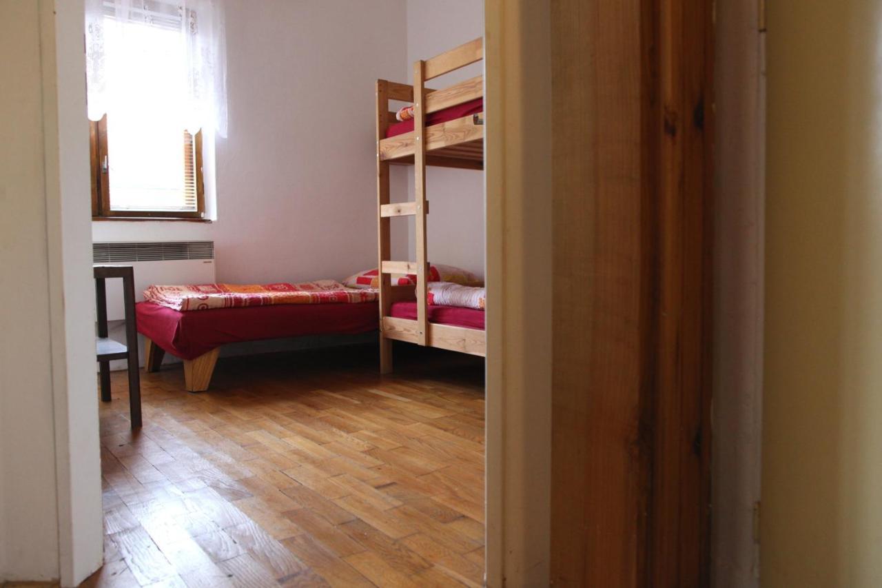 Galerka Lisny Hotell Exteriör bild